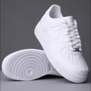 Meet your Posher, Adrianna